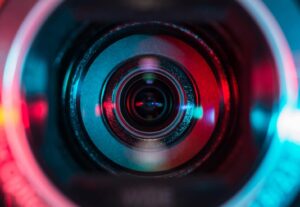 【心理】怖い夢にカメラのシャッター音が響く理由とは？心理的背景と対策